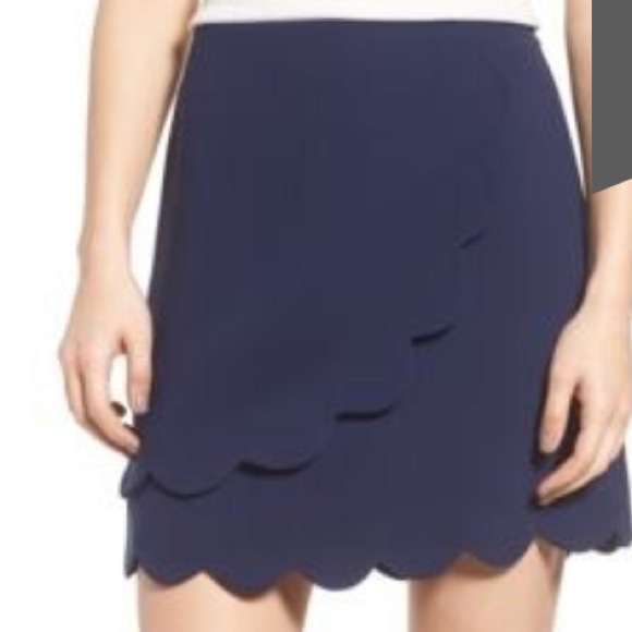 Draper James Dresses & Skirts - Draper James Navy Scallop Hem Skirt - 2 NWT